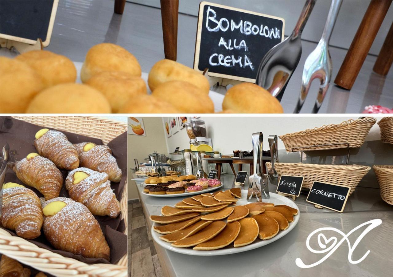 Chiama Hotel Римини Екстериор снимка