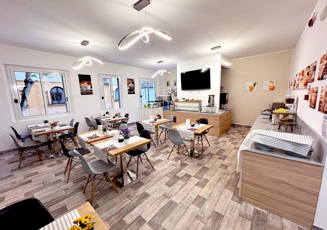 Chiama Hotel Римини Екстериор снимка